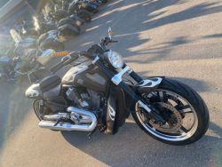 HARLEY-DAVIDSON - VRSCF V-Rod Muscle