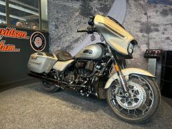 HARLEY-DAVIDSON - FLHXSE CVO STREET GLIDE
