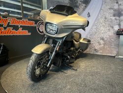HARLEY-DAVIDSON - FLHXSE CVO STREET GLIDE