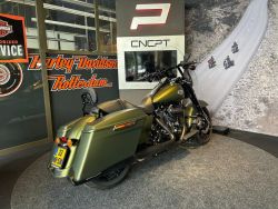 HARLEY-DAVIDSON - FLHRXS ROAD KING SPECIAL