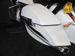 VICTORY - MAGNUM Door ons als nieuw gele