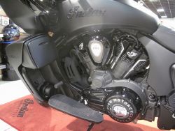 INDIAN - Pursuit Dark Horse Official In