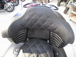 INDIAN - Pursuit Dark Horse Official In