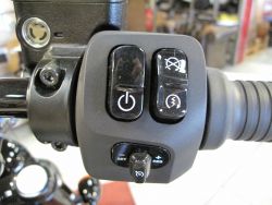 INDIAN - Chief Bobber Dark Horse Nieuw