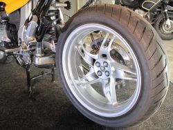 BMW - R1100S