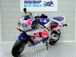 HONDA - CBR 900 RR