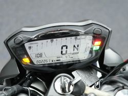 SUZUKI - SV 650 A