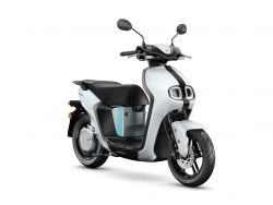 YAMAHA - NEO'S 2022