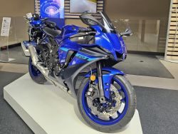 YZF-R1