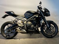 STREET TRIPLE RS