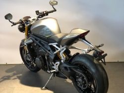 TRIUMPH - SPEED TRIPLE 1200 RS