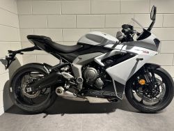 DAYTONA 660