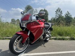 HONDA - VFR1200F