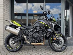 TRK 702 X