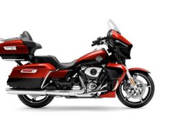 FLHXU Street Glide Ultra Whisk