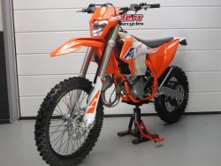 300 EXC TPI UIT VOORRAAD LEVER
