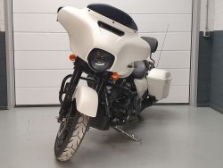 FLHXS Street Glide Special 107