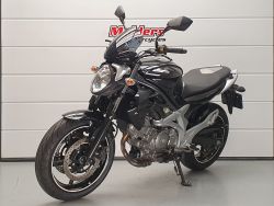 SFV 650 A GLADIUS SUZUKI SFV 6 - SUZUKI