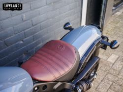 INDIAN - Scout Bobber Twenty