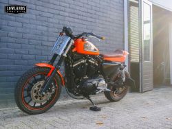 HARLEY-DAVIDSON - XL883R Sportster
