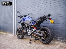 BMW - F 900 R