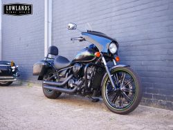 KAWASAKI - VN 900 Custom